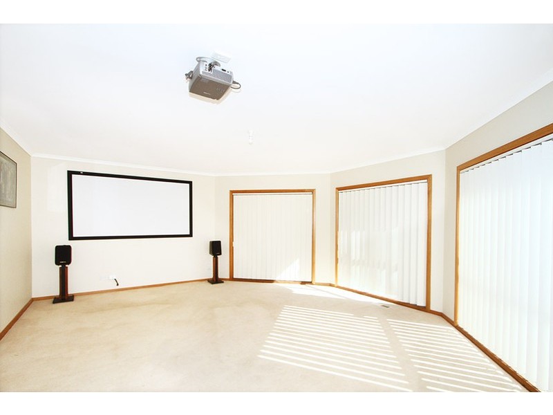 67 Dunfermline Avenue, Greenvale VIC 3059