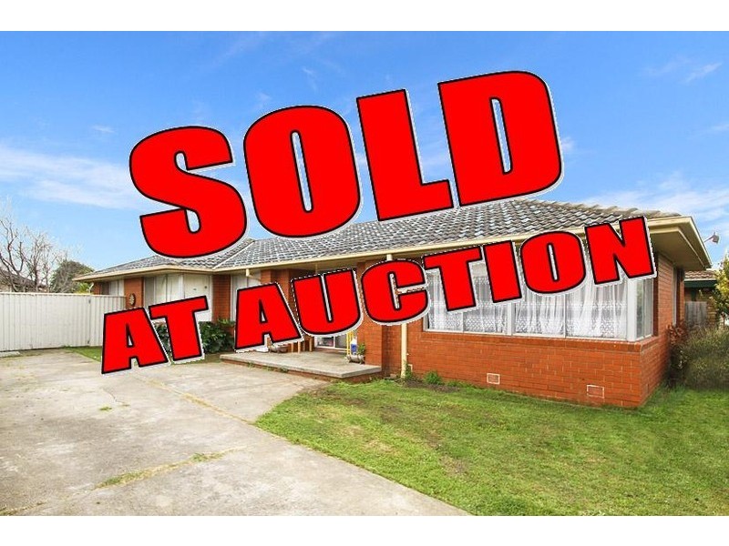 13 North Circular Road, Gladstone Park VIC 3043