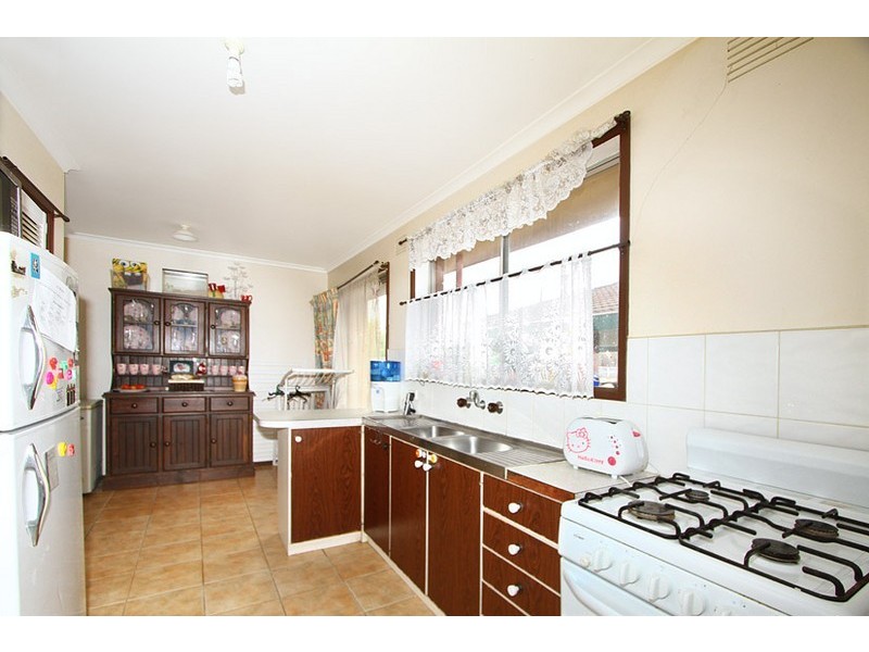 13 North Circular Road, Gladstone Park VIC 3043