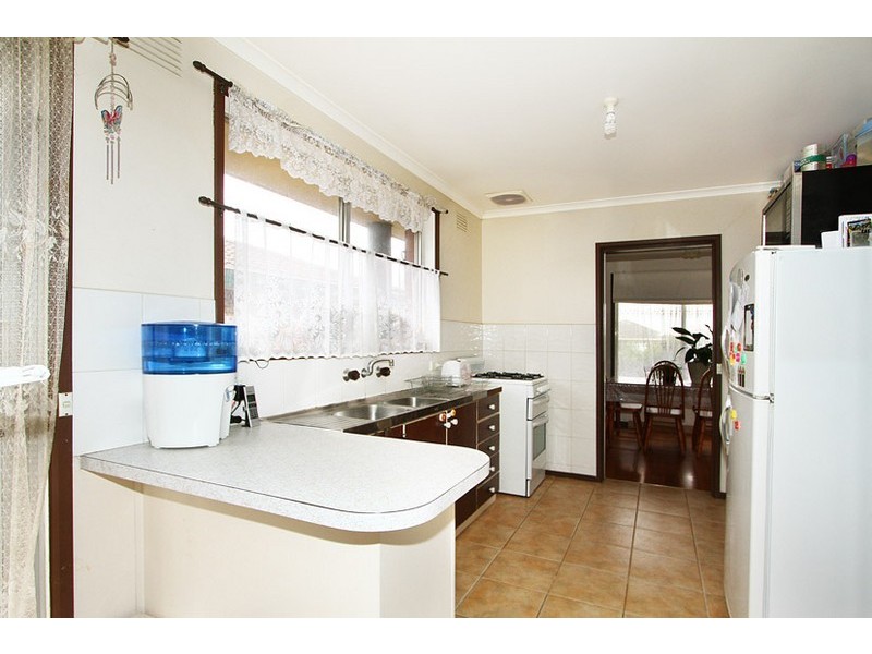 13 North Circular Road, Gladstone Park VIC 3043