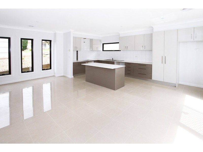 1 and 3/21 Turner Street, Westmeadows VIC 3049