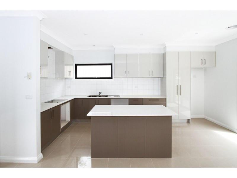 1 and 3/21 Turner Street, Westmeadows VIC 3049