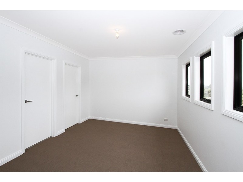 1 and 3/21 Turner Street, Westmeadows VIC 3049