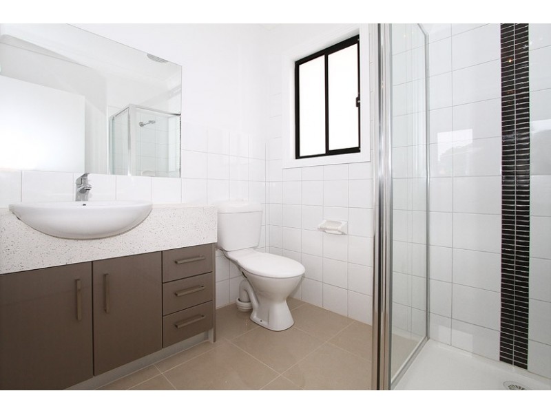 1 and 3/21 Turner Street, Westmeadows VIC 3049