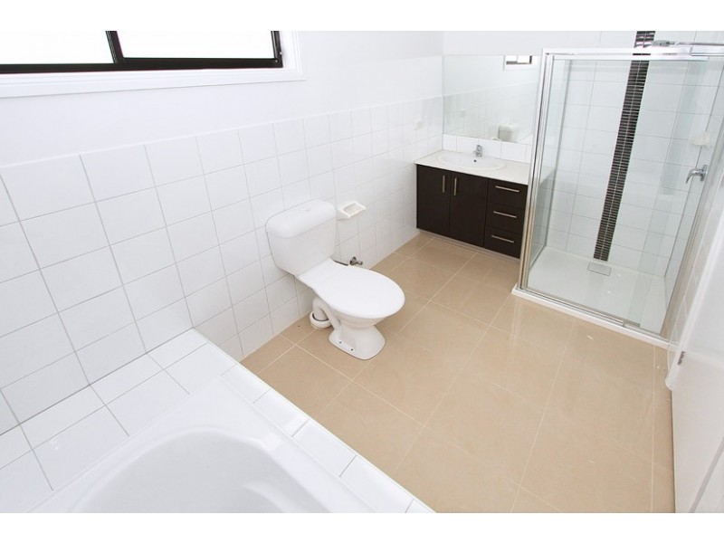1 and 3/21 Turner Street, Westmeadows VIC 3049
