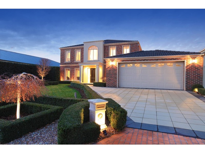 14 Lewiston Grove, Greenvale VIC 3059