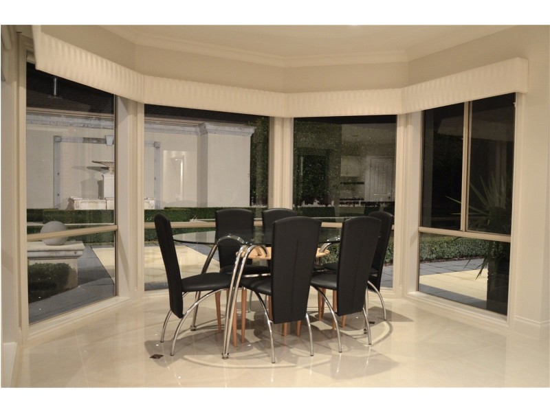 14 Lewiston Grove, Greenvale VIC 3059