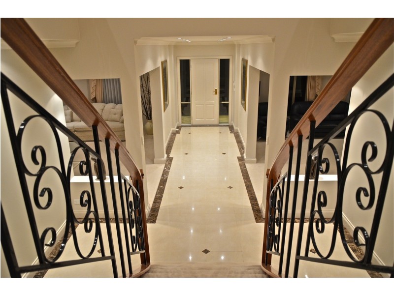 14 Lewiston Grove, Greenvale VIC 3059