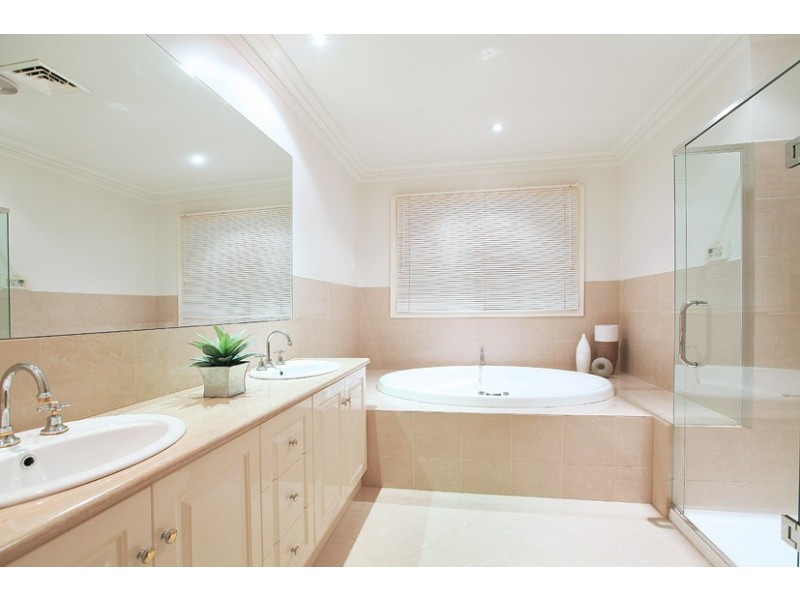 202 Greenvale Drive, Greenvale VIC 3059