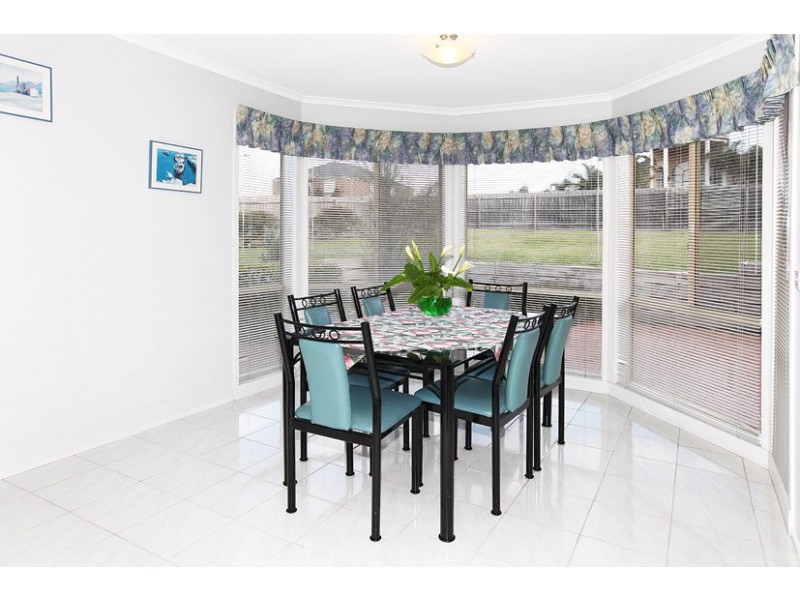 13 Palamino Valley Court, Greenvale VIC 3059