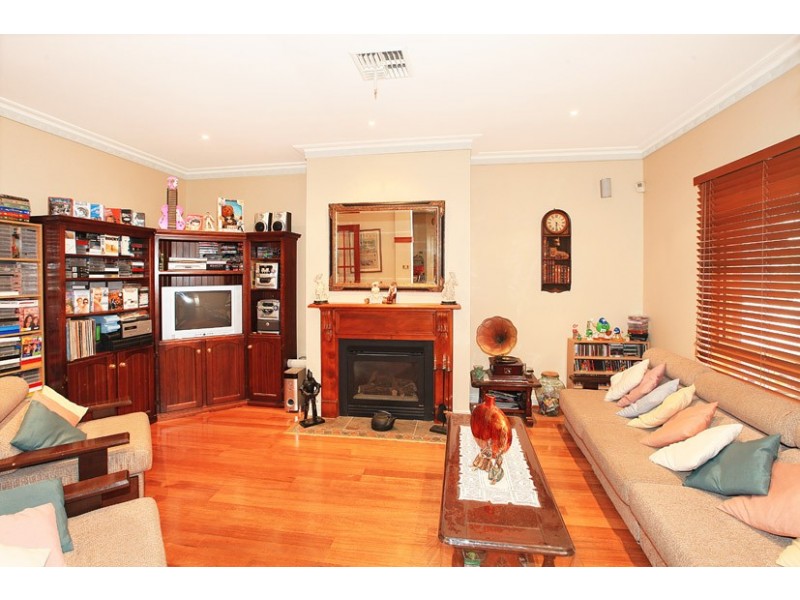 7  McGuire Court, Greenvale VIC 3059