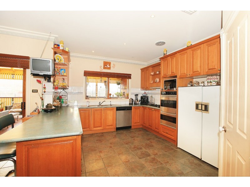 7  McGuire Court, Greenvale VIC 3059