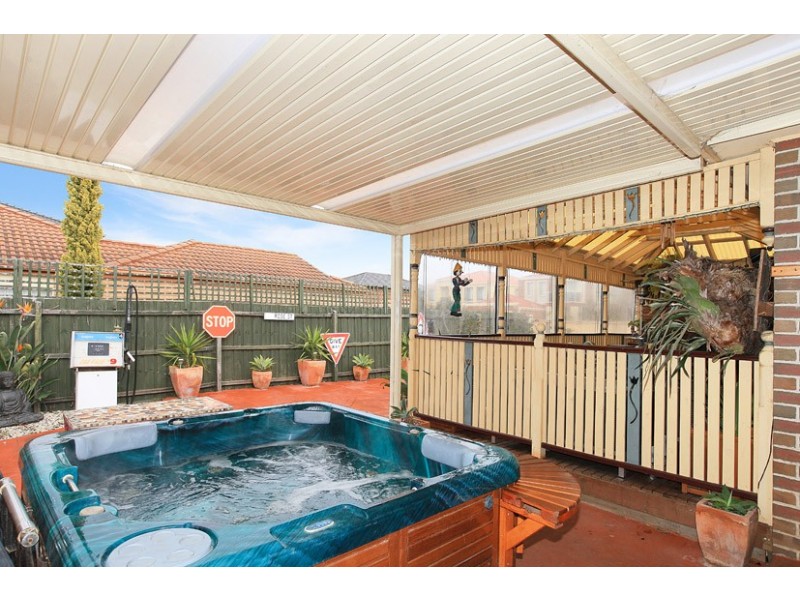 7  McGuire Court, Greenvale VIC 3059