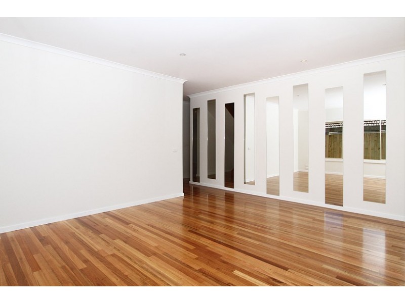 1/310 Mickleham Road, Westmeadows VIC 3049
