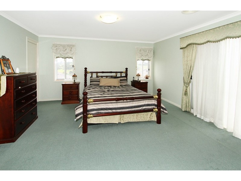 70 Dunfermline Avenue, Greenvale VIC 3059