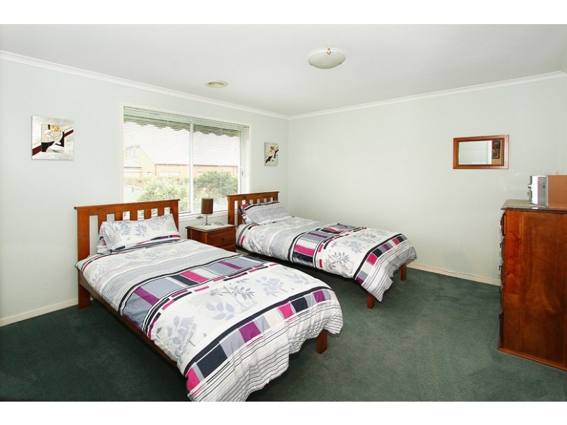 70 Dunfermline Avenue, Greenvale VIC 3059