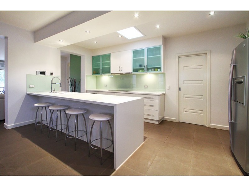 12 Arkley Drive, Greenvale VIC 3059