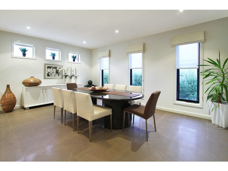 12 Arkley Drive, Greenvale VIC 3059