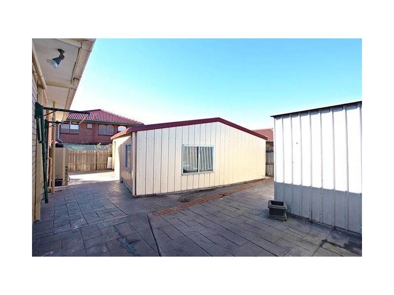 20 Beresford Crescent, Gladstone Park VIC 3043