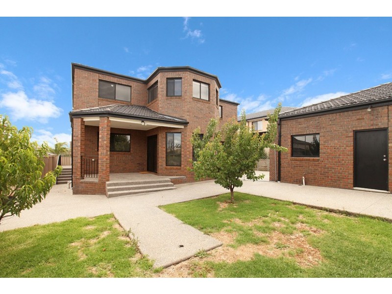 36 Fraserburgh Crescent, Greenvale VIC 3059
