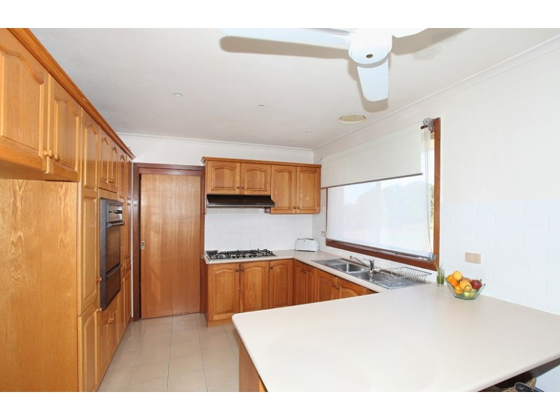 2/7 Tindale Court, Attwood VIC 3049