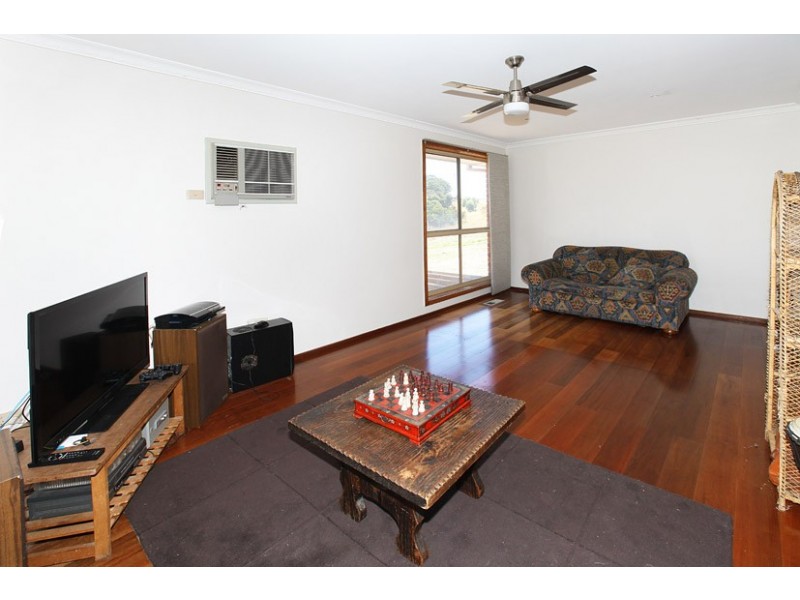 2/7 Tindale Court, Attwood VIC 3049