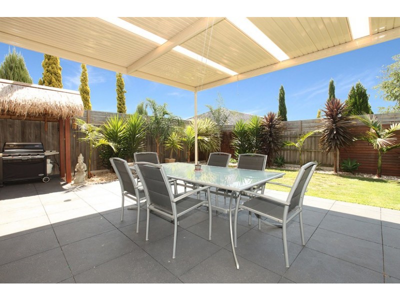 6 MacMillan Avenue, Greenvale VIC 3059