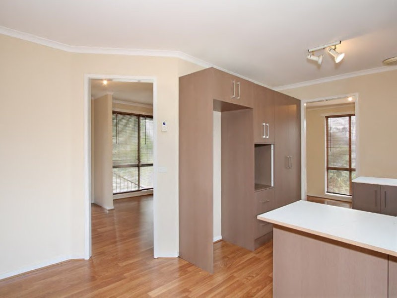 183 Erinbank Crescent, Attwood VIC 3049