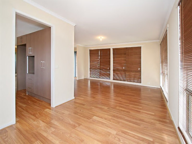 183 Erinbank Crescent, Attwood VIC 3049