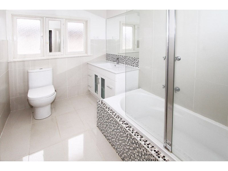 1/9 Sylvester Street, Oak Park VIC 3046