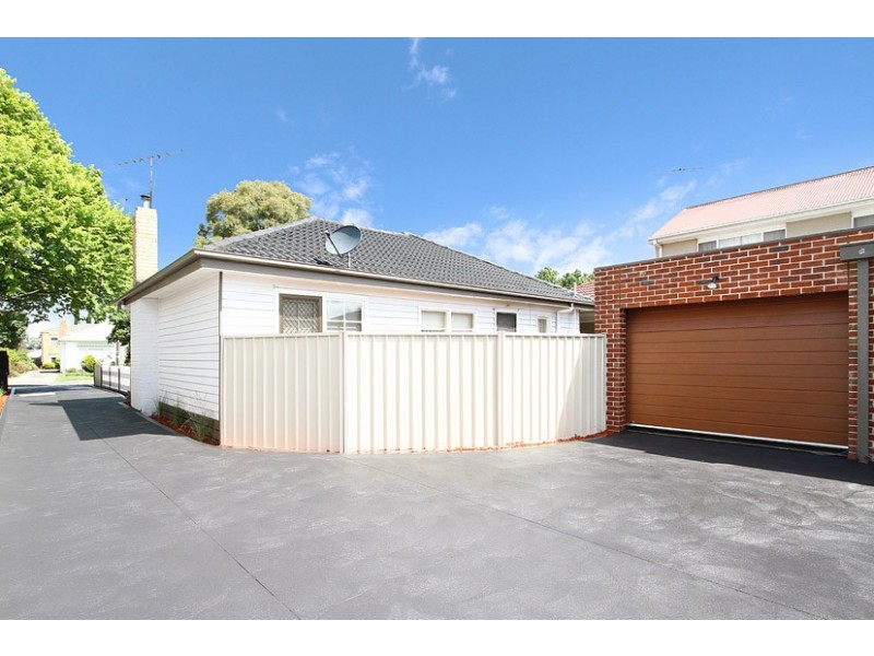 1/9 Sylvester Street, Oak Park VIC 3046
