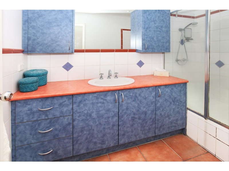 28 Katrina Drive, Gladstone Park VIC 3043