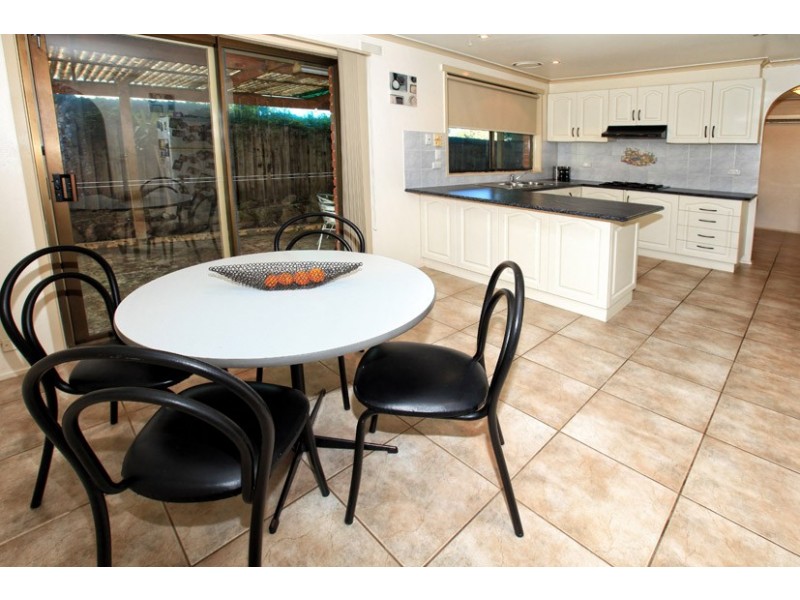 67 Harricks Crescent, Attwood VIC 3049