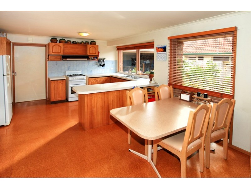 27 Hornsby Avenue, Westmeadows VIC 3049