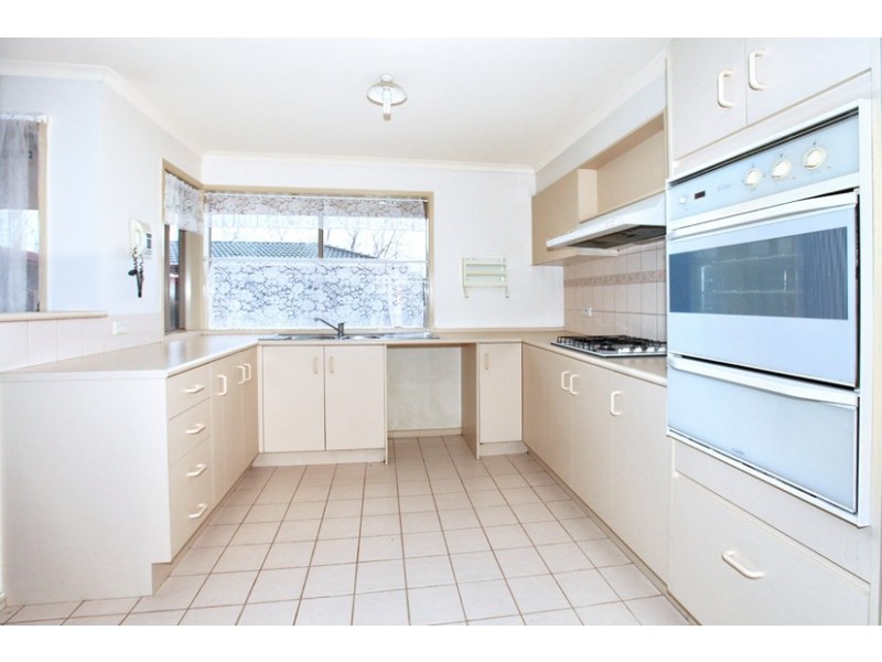 5 Fielders Walk, Westmeadows VIC 3049