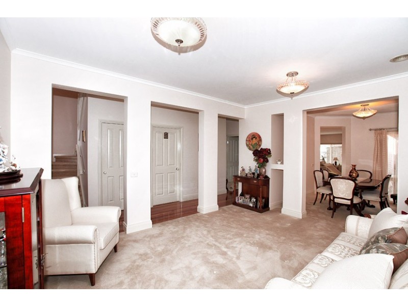 5 The Crest, Attwood VIC 3049