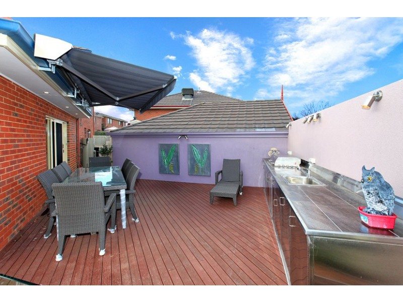 5 The Crest, Attwood VIC 3049