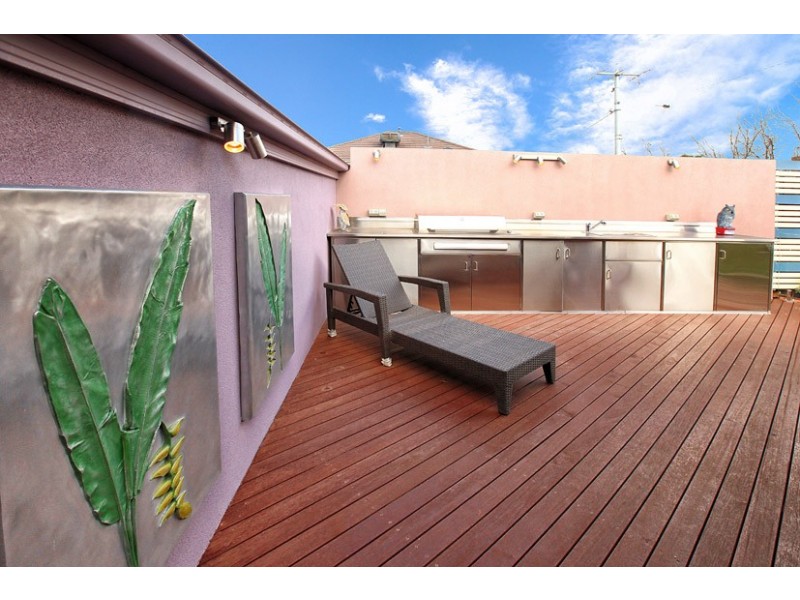 5 The Crest, Attwood VIC 3049