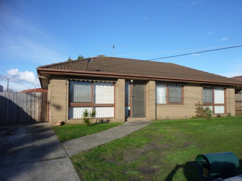 8 Redesdale Street, Meadow Heights VIC 3048