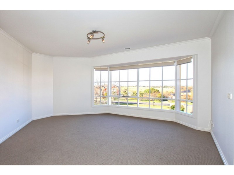 91 Normanby Drive, Greenvale VIC 3059