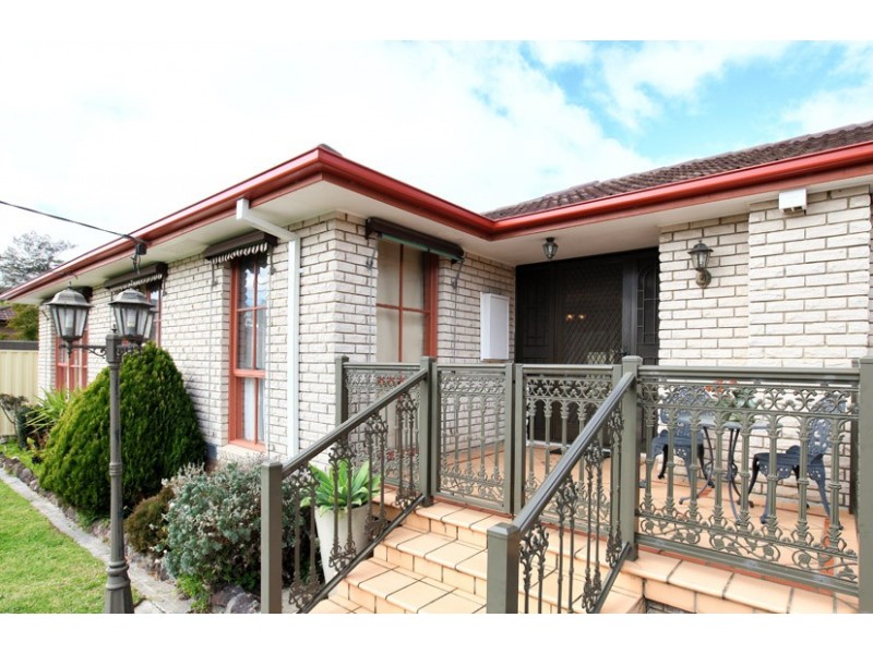 3 Bede Court, Gladstone Park VIC 3043