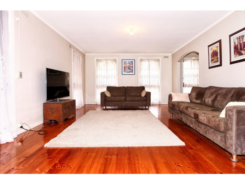 76 Bamford Avenue, Westmeadows VIC 3049