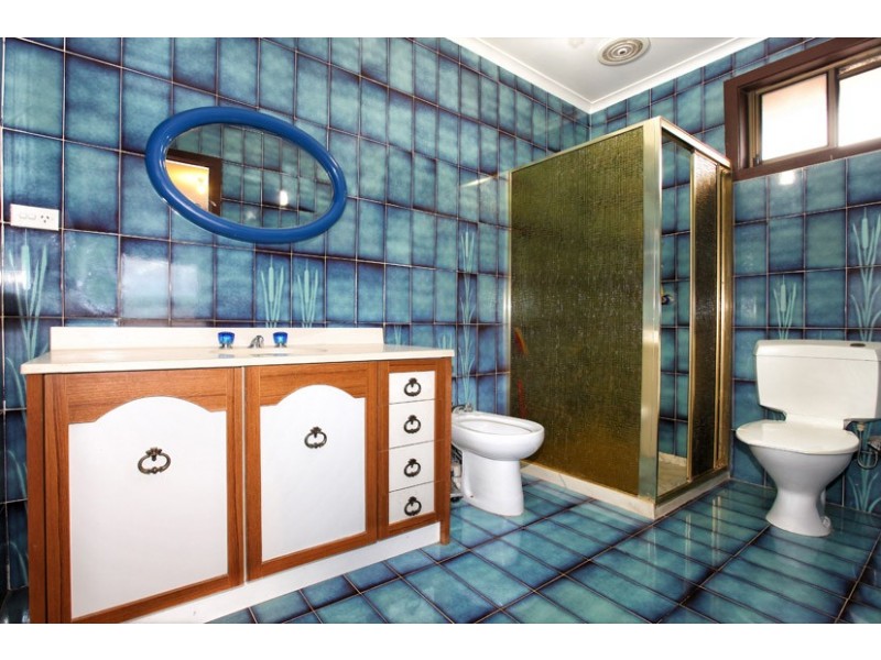 76 Bamford Avenue, Westmeadows VIC 3049