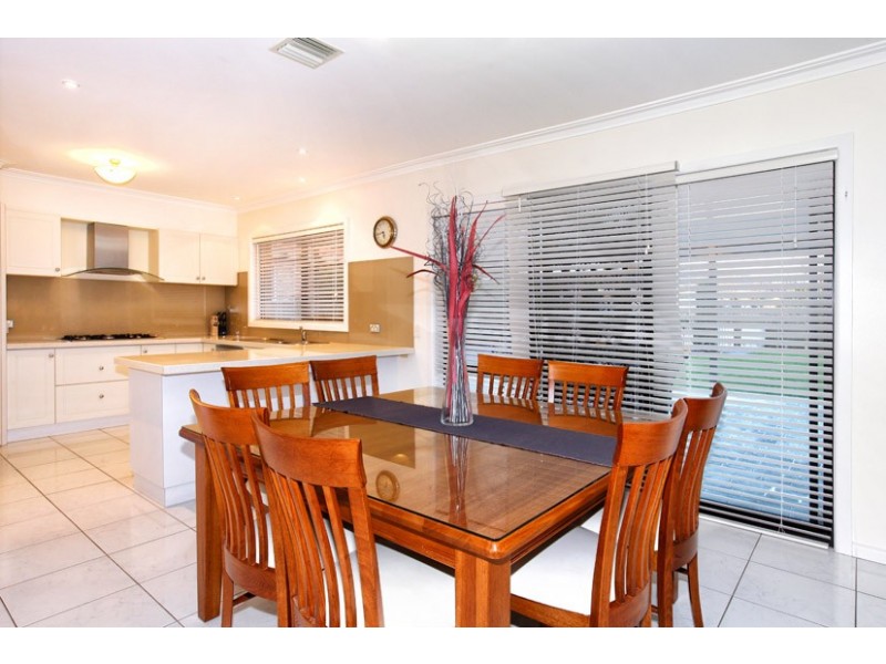 12 Kircaldy Court, Greenvale VIC 3059