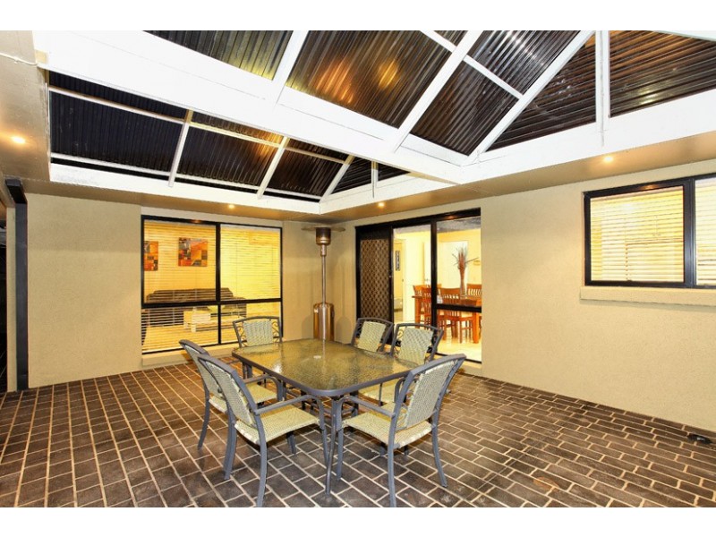 12 Kircaldy Court, Greenvale VIC 3059