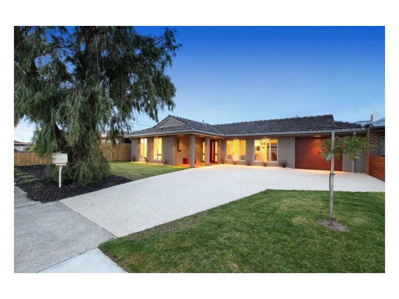 6 Hyton Close, Westmeadows VIC 3049