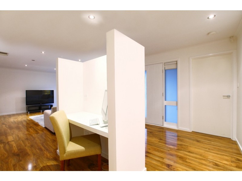 6 Hyton Close, Westmeadows VIC 3049