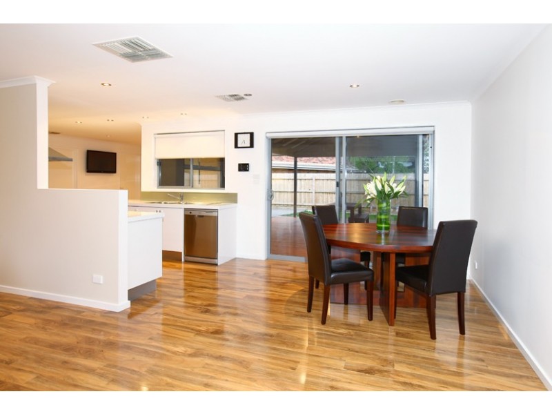 6 Hyton Close, Westmeadows VIC 3049