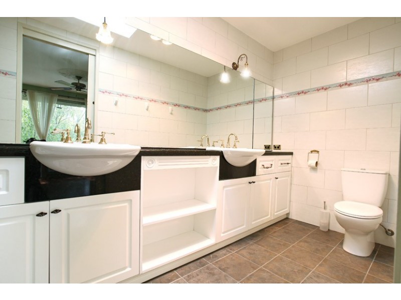 21 Bridlington Drive, Greenvale VIC 3059