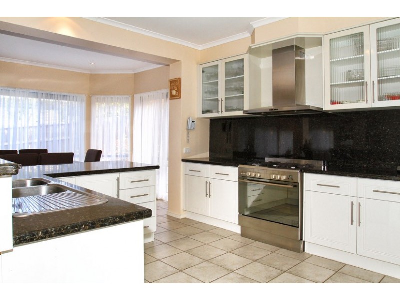 4 Glenmore Place, Greenvale VIC 3059